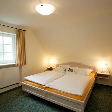 Guest house Berggasthof Zur Glocke 3*