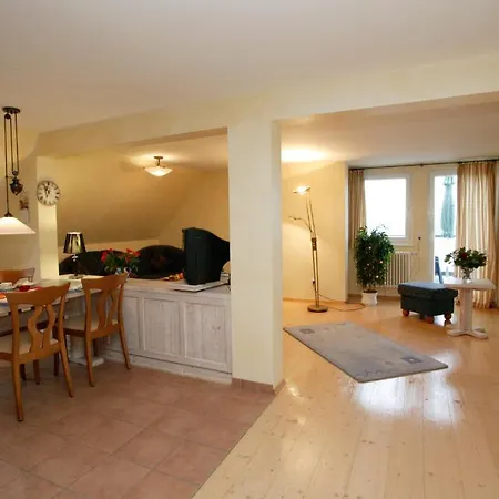 Berggasthof Zur Glocke Guest house 3*