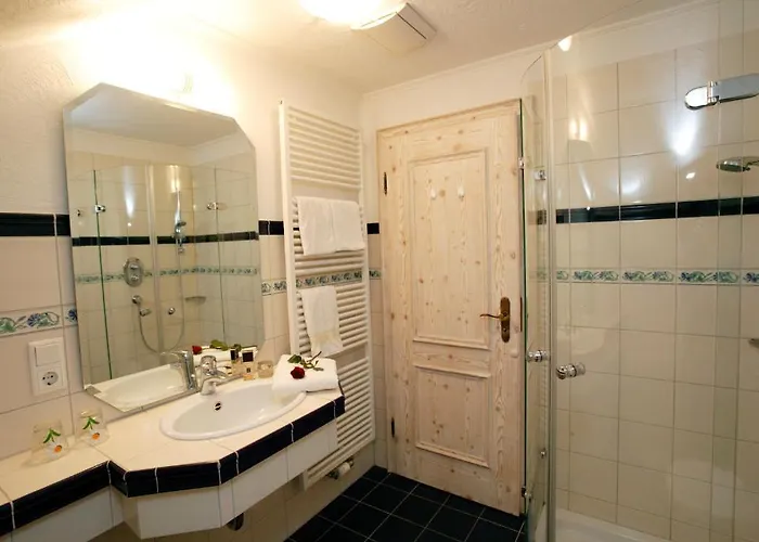 Berggasthof Zur Glocke 3*